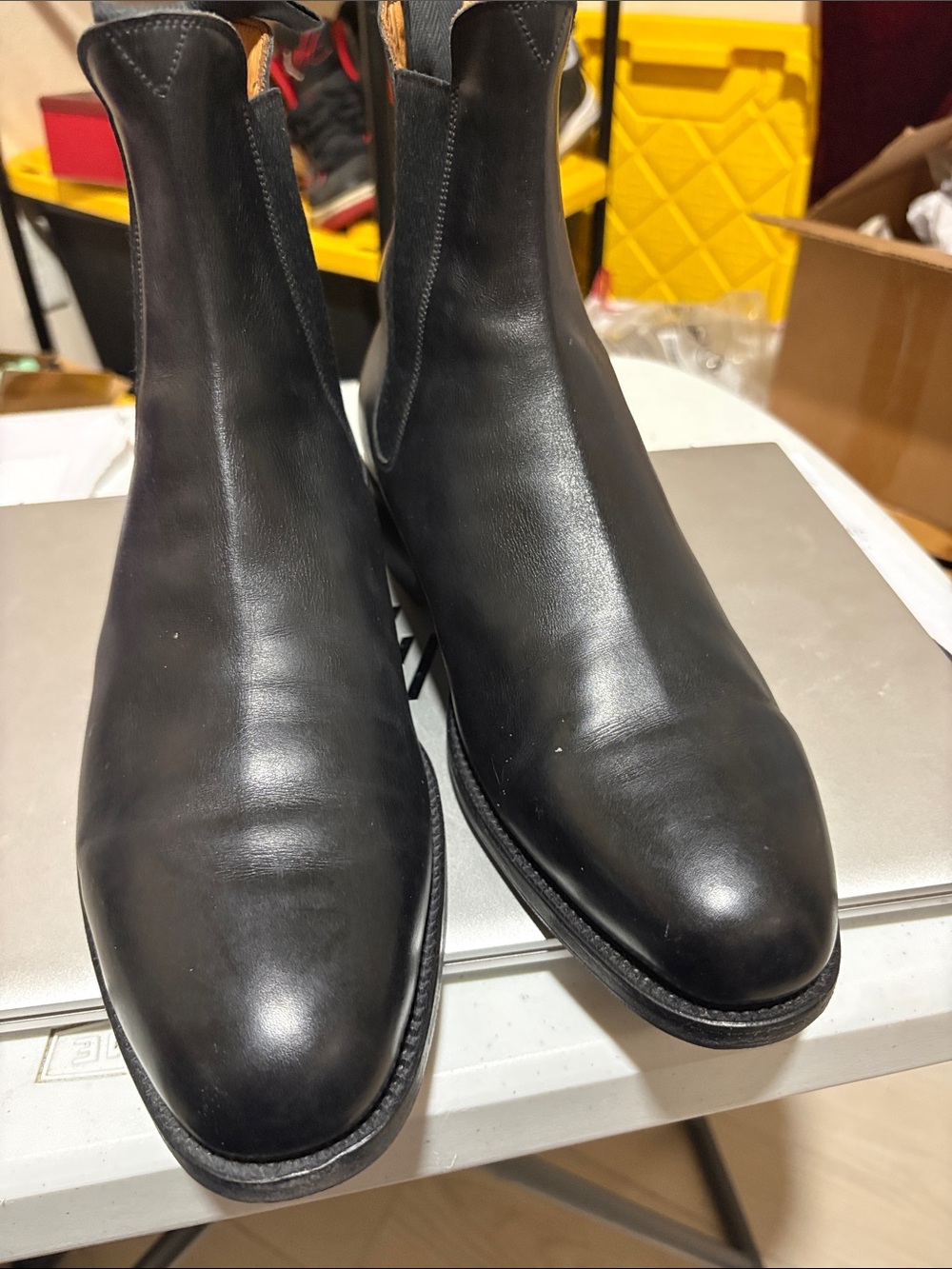 Classic Black Leather Chukka Boots - Timeless Men’s Chelsea-Style Boot